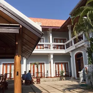 Pongkham *** Luang Prabang